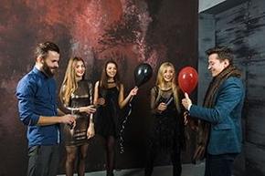 Scénky na stužkovú: originálne nápady a tipy pre triedu Scénky na stužkovú